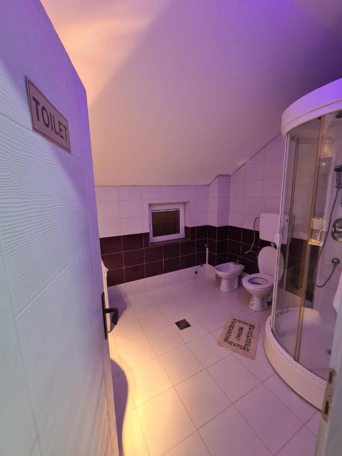 Apartmani Mladenovic Kijevo Exterior photo