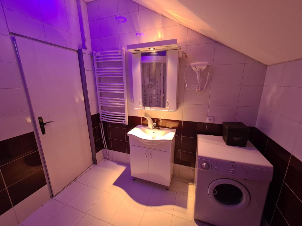 Apartmani Mladenovic Kijevo Exterior photo