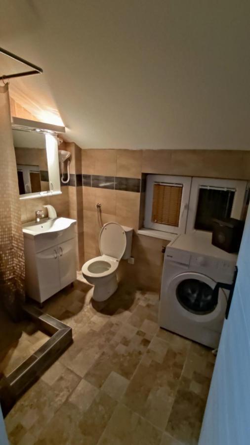 Apartmani Mladenovic Kijevo Exterior photo